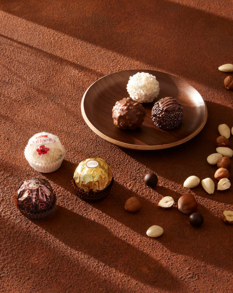 Ferrero Collection Rocher Raffaello Rondnoir Chocolate Gift Box 15 pac ...